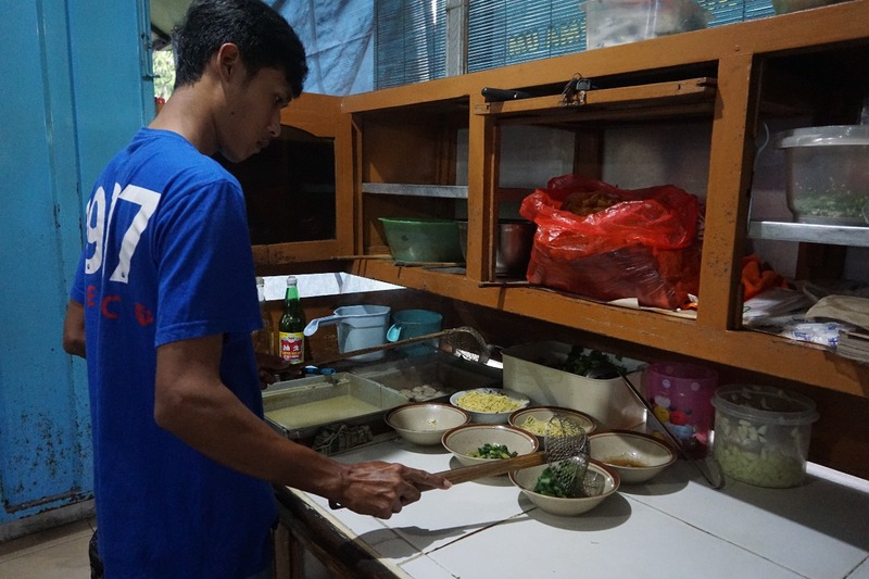 Lezatnya Kuliner Warung Pangsit Mie Pak Rie Malang, Rasa Otentik Tak Berubah Bikin Kangen Pelanggan 3 Warung Pangsit Mie Pak Rie Malang.