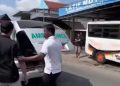 Insiden Ambulans di Tuban Bawa Pasien Kritis Dihadang Sopir Innova Hitam 2 Ambulans di Tuban.