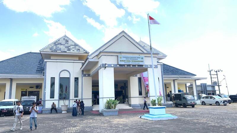 Sejarah Bandara Notohadinegoro Jember: Dari Rute Perintis hingga Kembali Aktif dengan Fly Jaya 1 Bandara Notohadinegoro Jember.