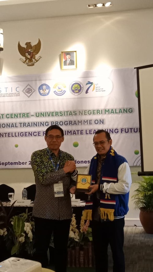 LPPM UM Tuan Rumah ISTIC-NAM S&T Centre 2025, Manfaatkan AI sebagai Media Pembelajaran Iklim 1 LPPM UM.