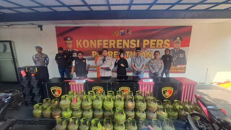 Bobol warung Tuban.