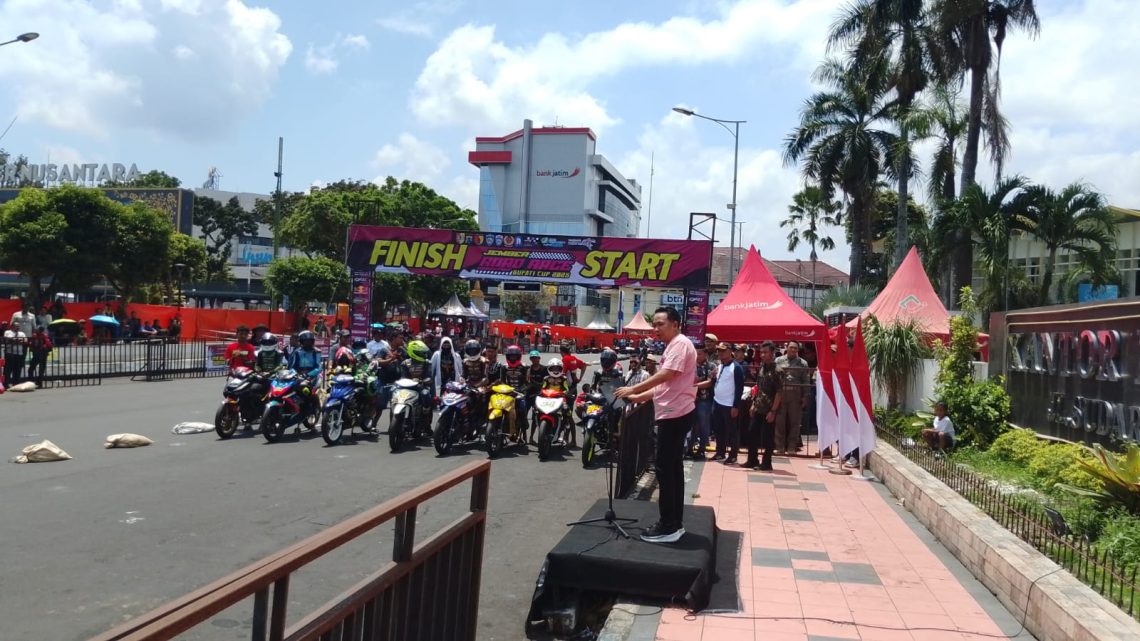 Alun-Alun Jember Nusantara Bergemuruh! Ratusan Racer Adu Cepat di Kejuaraan Road Race Bupati Cup 2025 1 Road Race Bupati Cup 2025