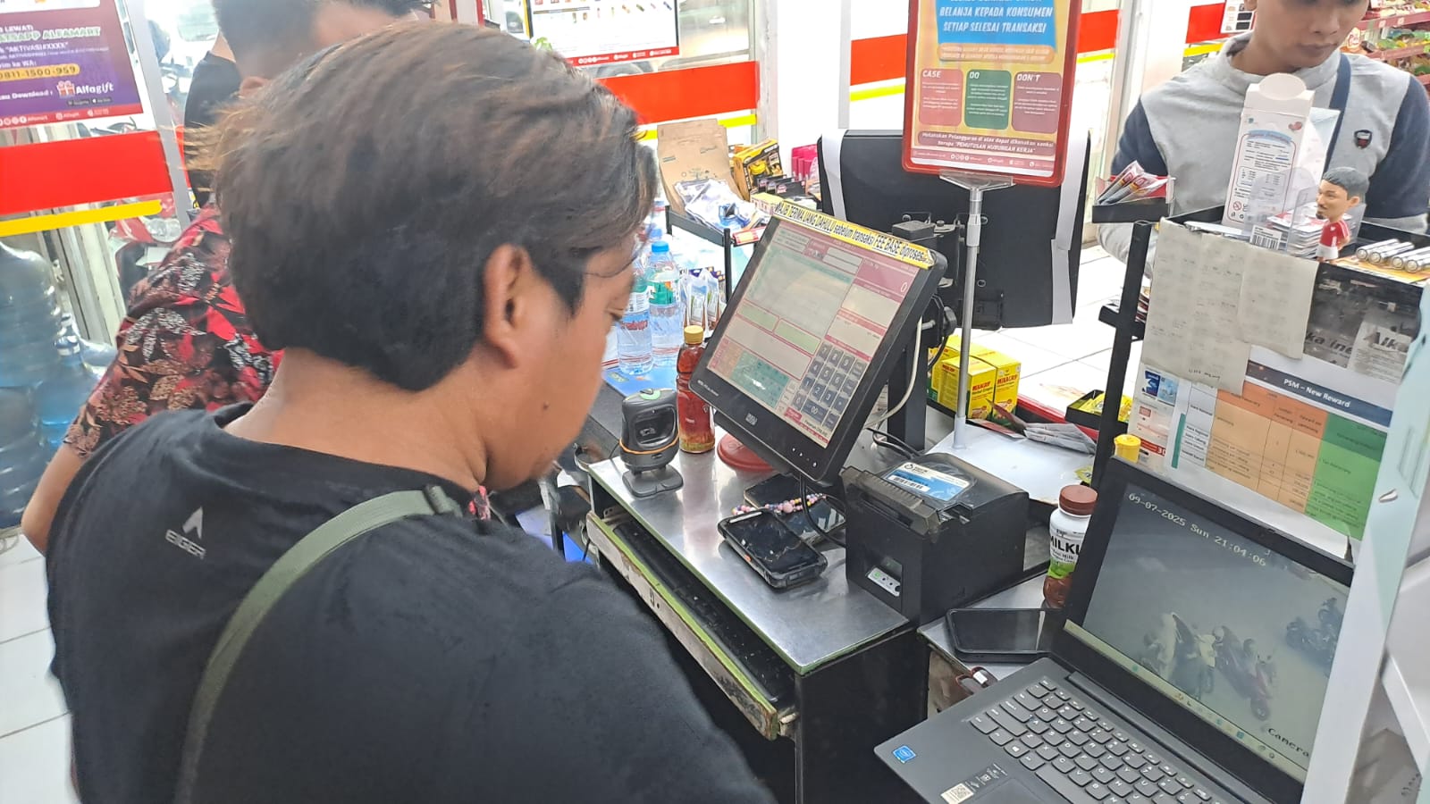 Dua Alfamart Buka 24 Jam di Tuban Disatroni Perampok 1