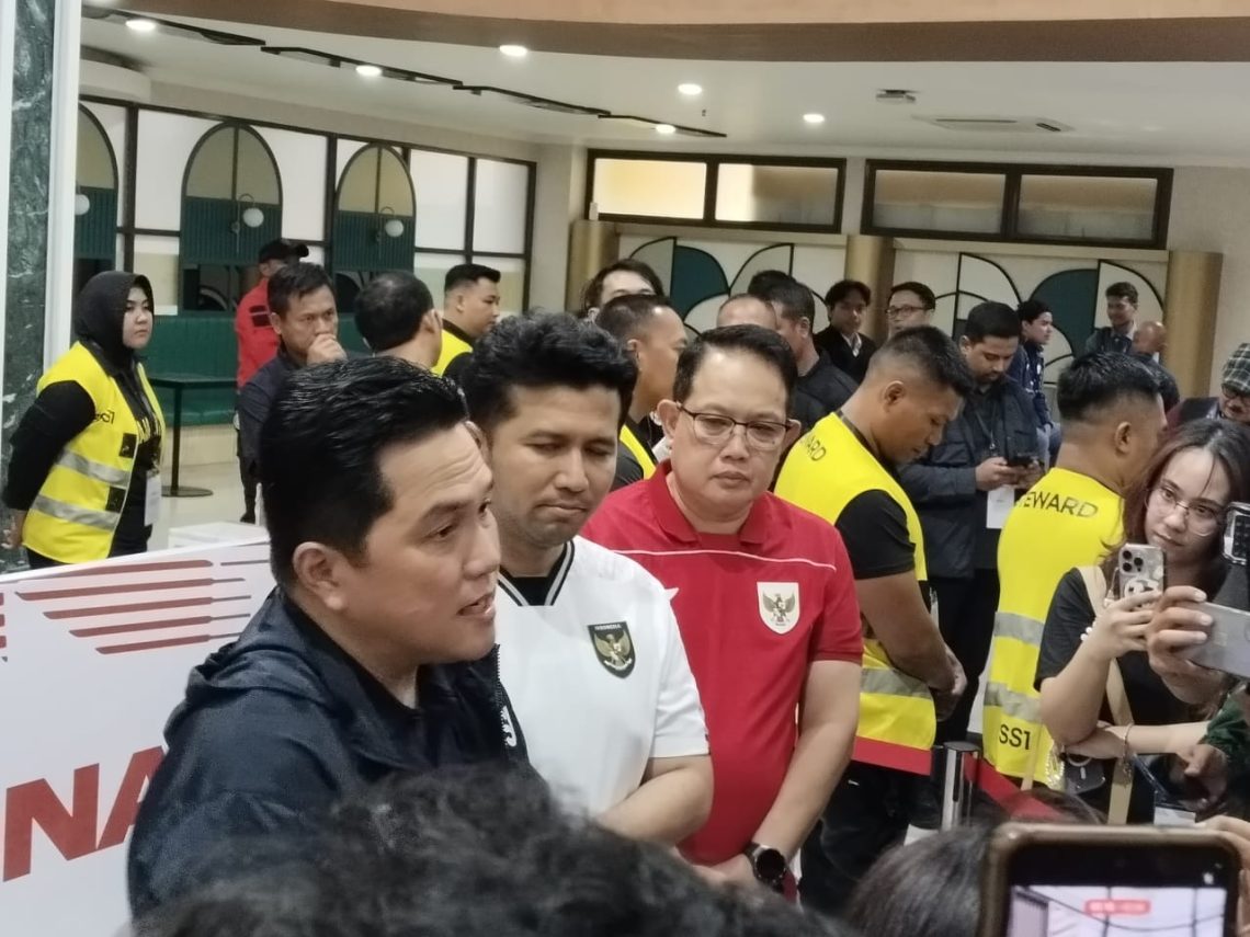 Erick Tohir Apresiasi Suporter dan Aparat Antusias Dukung Tim Garuda di GBT 1 Erick Thohir