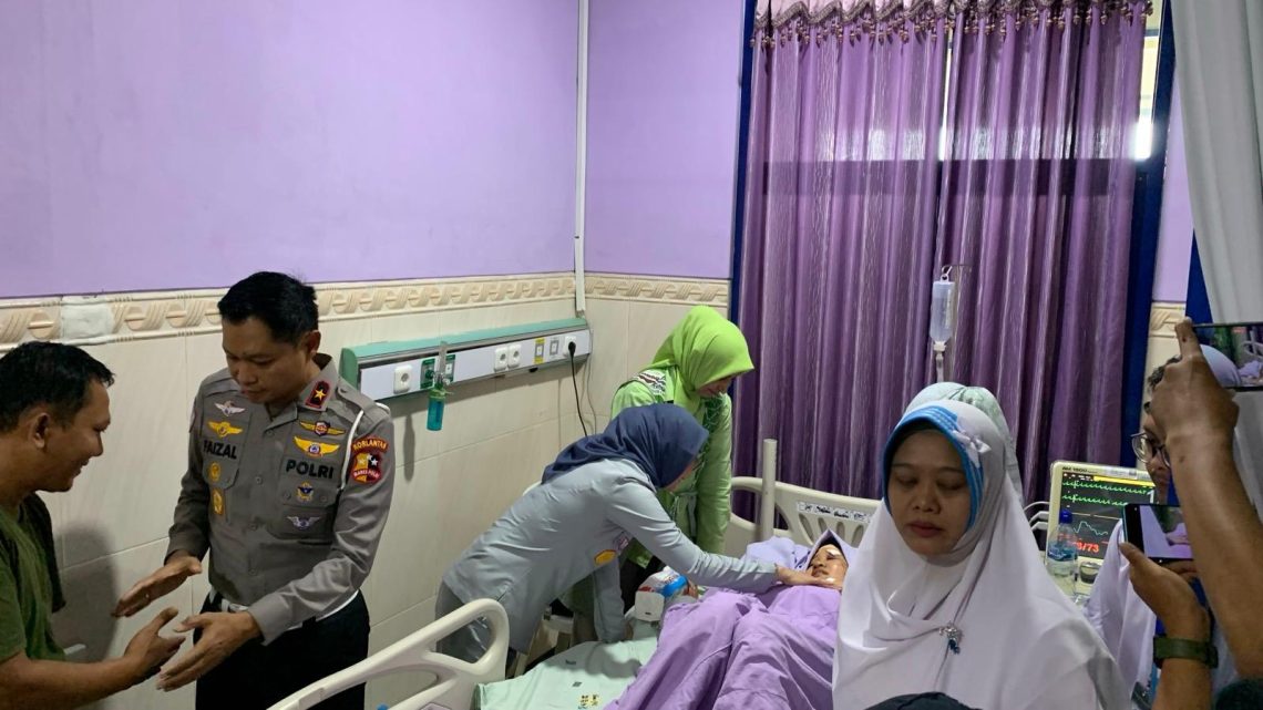 Update! Dua Korban Kecelakaan Bus di Jalur Bromo Masih Dirawat di ICU RS Bina Sehat Jember 1 Kecelakaan Bus di Jalur Bromo