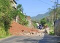 Tembok penahan tanah di Pacet