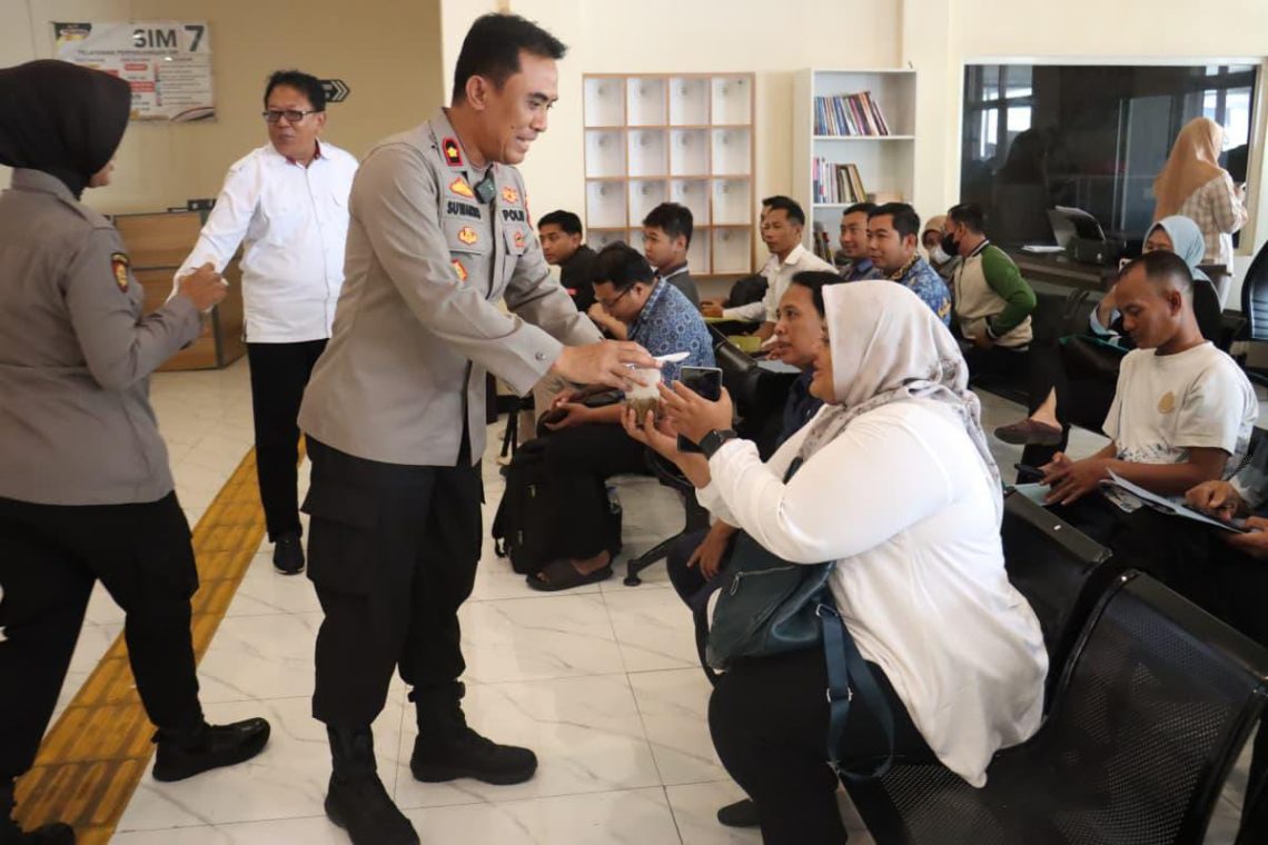 Pelayanan SKCK ala Polres Mojokerto Kota Saat Diserbu Ratusan Pemohon 1 Polres Mojokerto Kota
