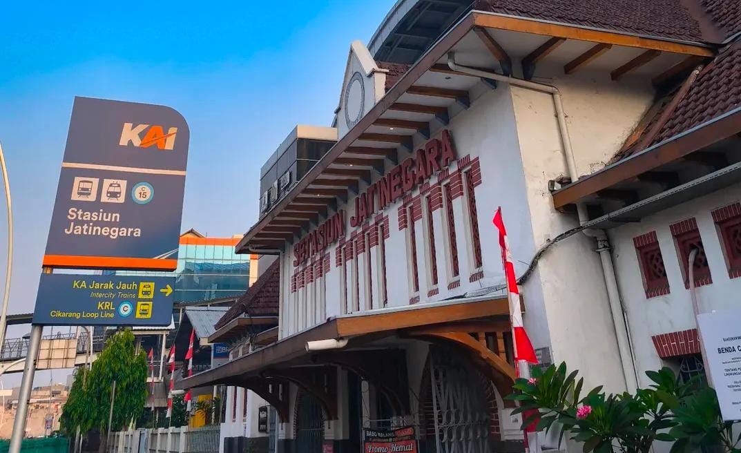 Stasiun Jatinegara Jakarta Ramah Difabel, Sediakan Lift Permudah Kelompok Rentan Bepergian (5) 1 Stasiun Jatinegara Jakarta