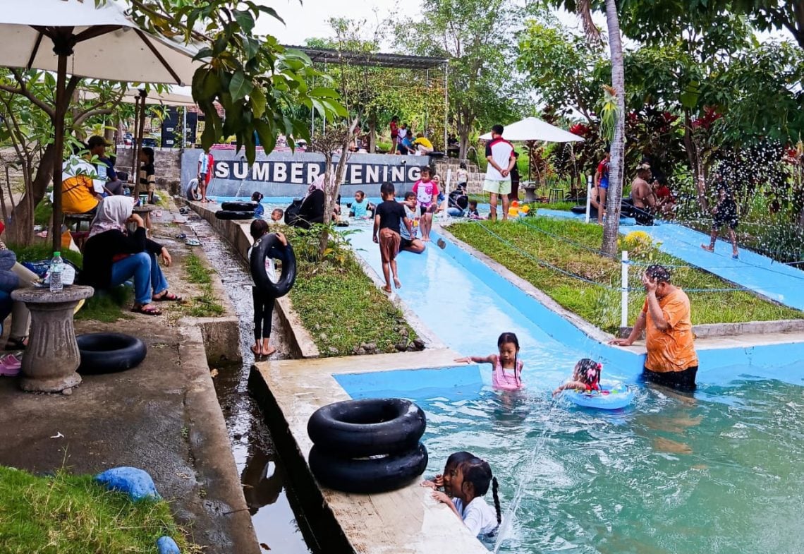 Daftar Kolam Renang Murah di Mojokerto untuk Bersantai Bareng Keluarga 1 Kolam Renang Murah di Mojokerto