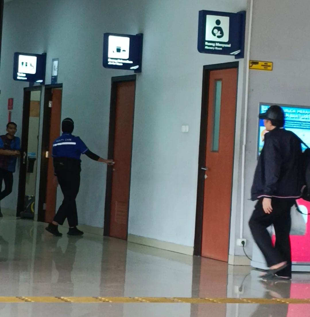 Nikmati Vibes 'Bandara' Stasiun Malang, Naik KA Jayabaya Lewati Skybridge Estetik (2) 4 Stasiun Malang