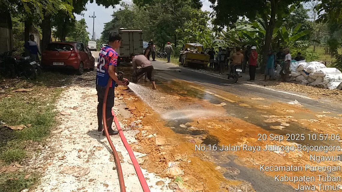 Tumpahan Gula Merah Cair