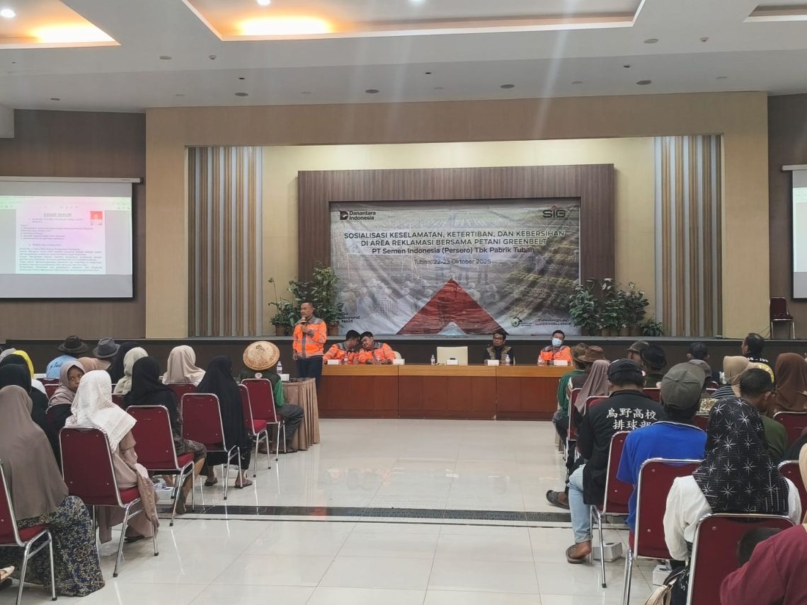 Pemateri memberikan wawasan kepada petani Greenbelt terkait Keselamatan, Ketertiban, dan Kebersihan, di area reklamasi.foto dok. Istimewa