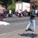 Pemotor vs truk box.