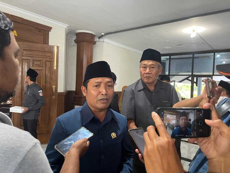 Ketua DPRD Tuban Minta TPPI Evaluasi SOP, Banyak Warga Panik dan Ngungsi saat Kebakaran 1 Ketua DPRD Tuban.