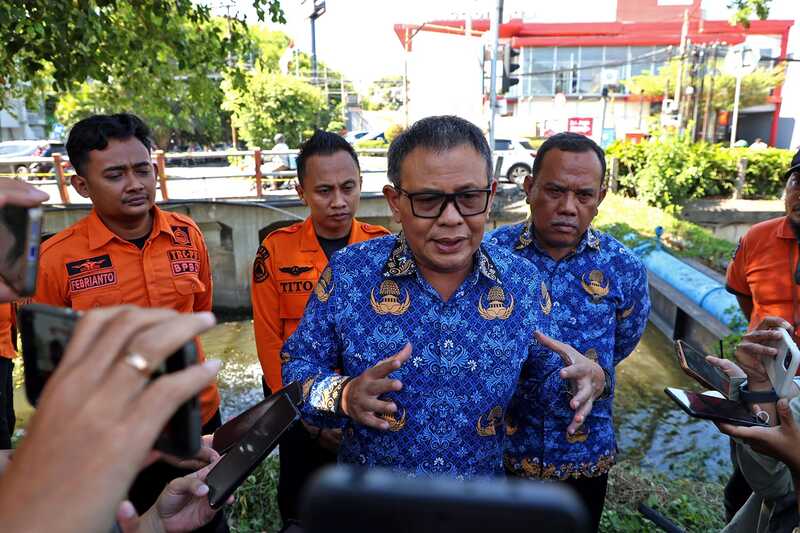 Semburan gas di Rungkut.