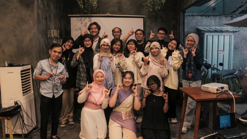 Album pertama penyanyi Daisy.