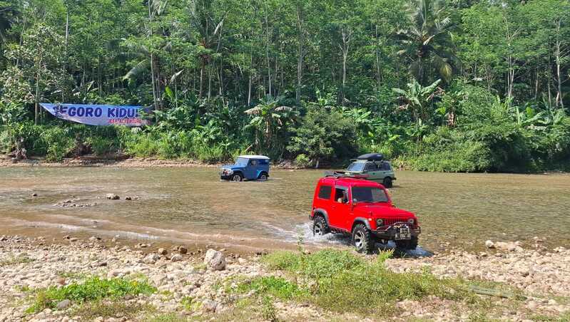 Offroad Segoro Kidul Jeep Adventure Malang.