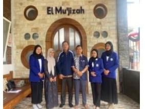 Mahasiswa UM Tanamkan Nilai Hidup lewat “Dunia Mini di Pot” di KB TK El Mu’jizah Malang 4 WhatsApp Image 2025 10 20 at 15.58.01