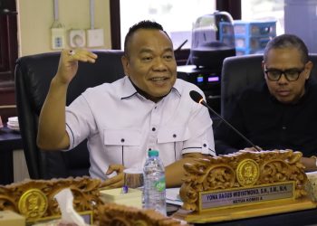 DPRD Surabaya.