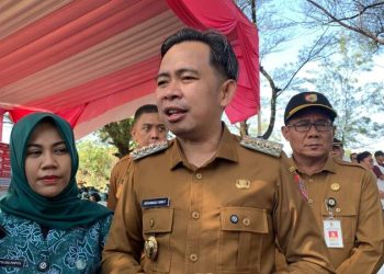 Mahasiswi Jember.