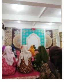Mahasiswa UM di SMA Laboratorium.