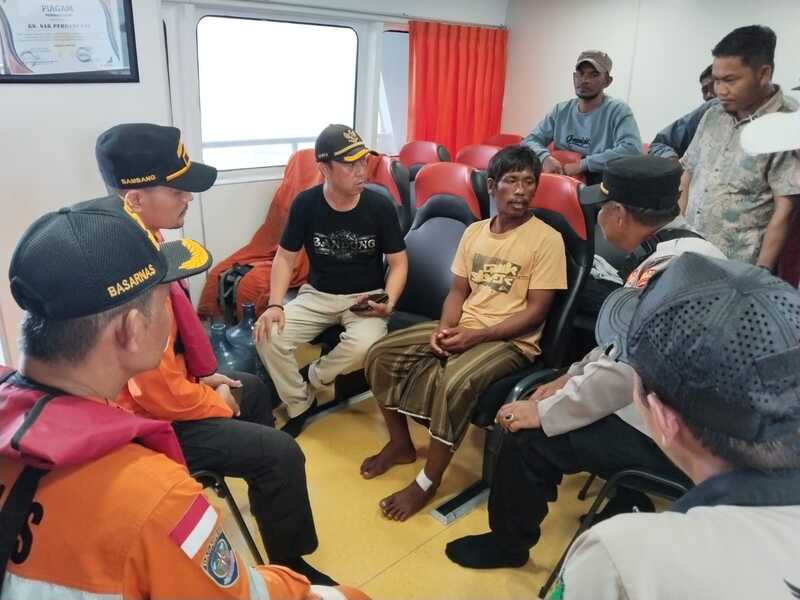 5 Hari Terombang-Ambing di Laut, Nelayan Sumenep Selamat usai Perahunya Diserang Hiu 1 Nelayan Sumenep.