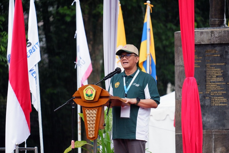 Unej tuan rumah KMHE 2025.
