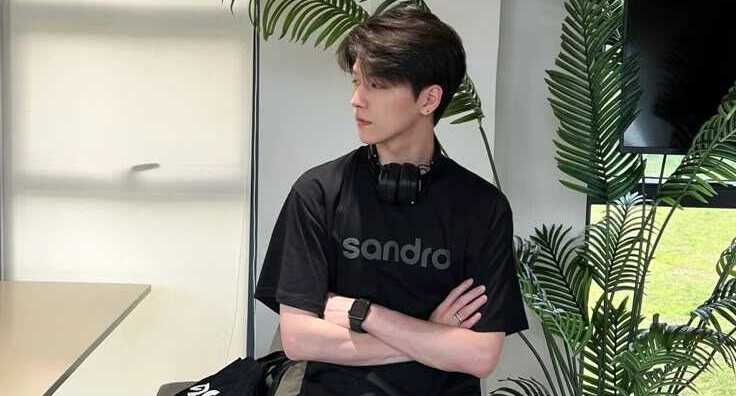 Intip Tren Curtain Mullet Bikin Gen Z Makin Kece Maksimal, Mirip Idol K-Pop! 1 Tren curtain mullet.