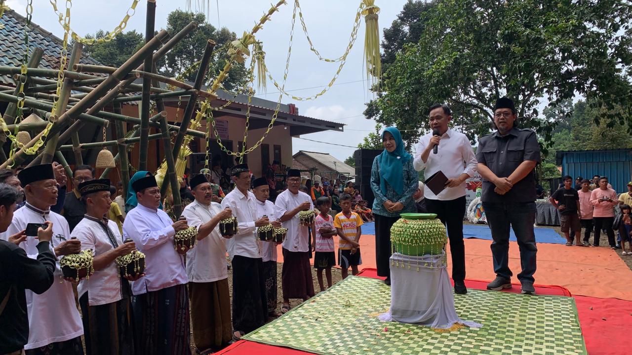 Bupati Jember Fawait.
