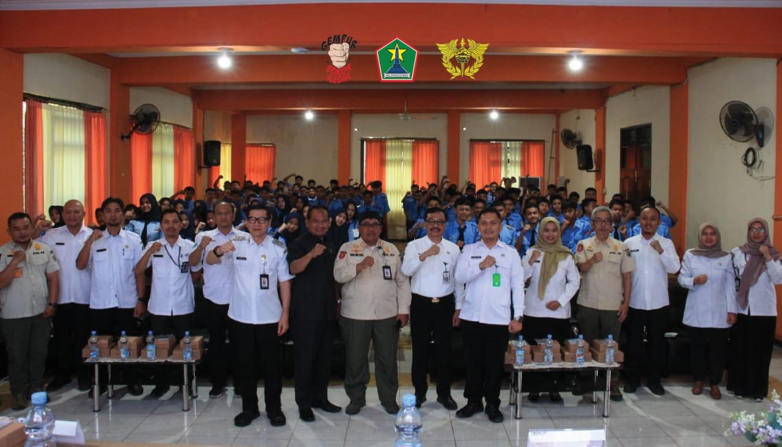 Satpol PP Goes to School