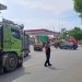 Solar Langka! Truk Mengular di SPBU Tuban 