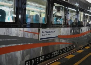 Banjir Rendam Rel Kereta Api