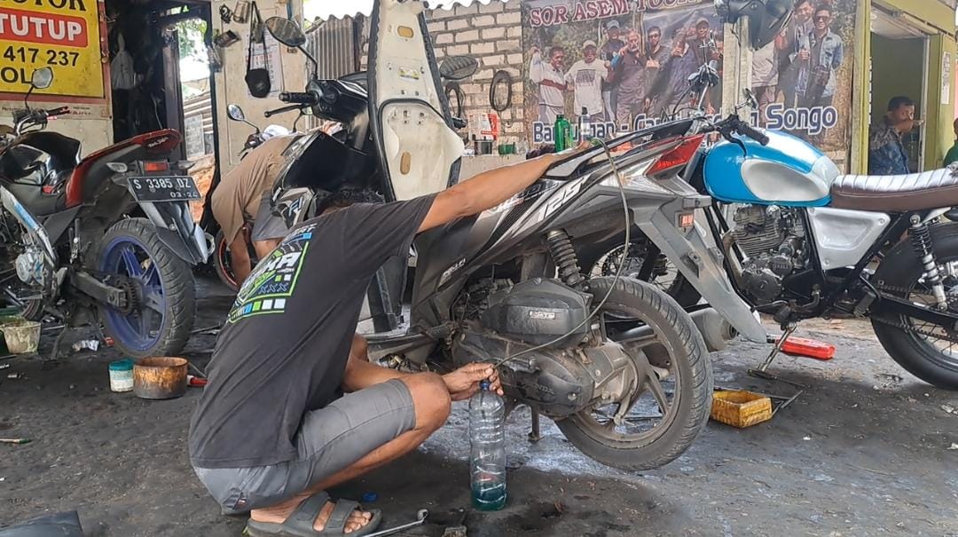 50 Aduan Masuk ke Posko SPBU Sleko-Tuban Terkait Kasus Sepeda Motor Mogok Usai Isi Pertalite 2 tugujatim benain mogok