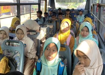 Bus Sekolah Gratis