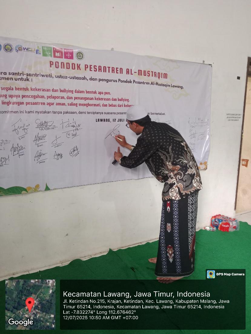 Pondok Pesantren Al-Mustaqim Lawang