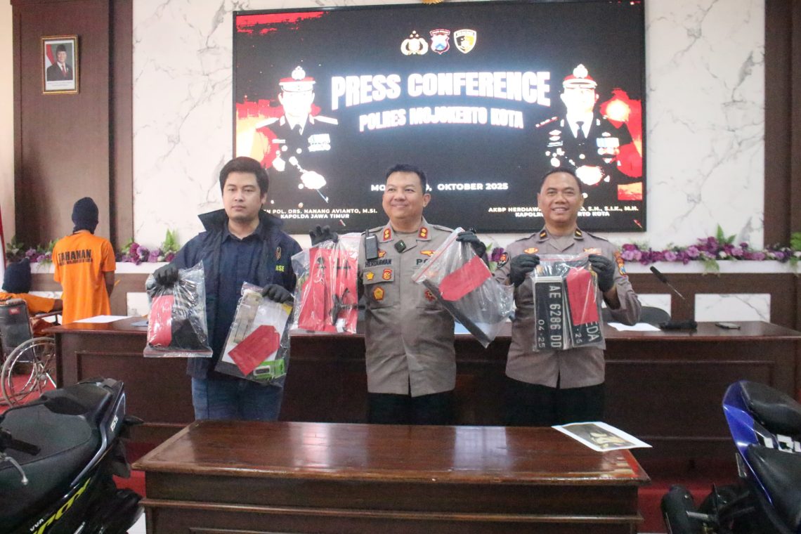 Dua Pelaku Curanmor Sikat Sepeda Motor Terparkir di Depan Rumah 1 Pelaku Curanmor