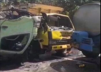 Kecelakaan beruntun melibatkan enam kendaraan