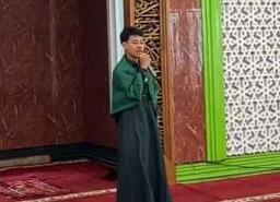 Kolaborasi Mahasiswa UM Gelar Kegiatan Keagamaan dan Kebangsaan dengan OSIS SMAN 1 Purwosari 2 Mahasiswa UM di SMAN 1 Purwosari.