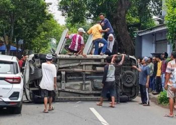 Mobil Avanza.