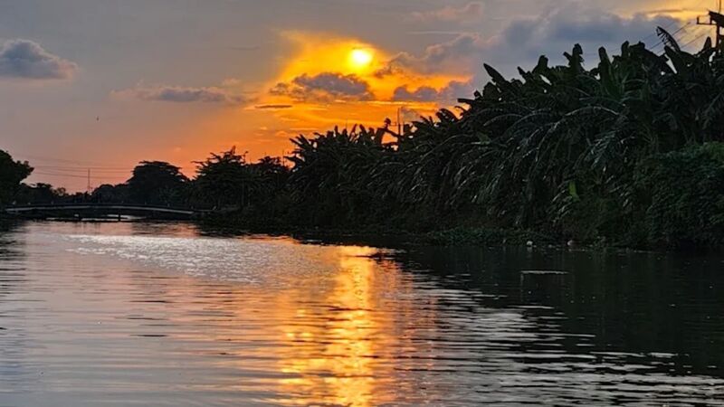 Pesona Tersembunyi di Kabupaten Sidoarjo: Pantai Kepetingan Jadi Primadona Baru Wisata Pesisir 1 Pantai Kepetingan.