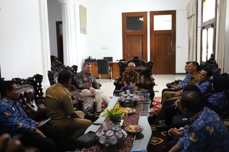 Konjen Australia di Tuban.