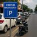 Parkir berlangganan di Tuban.