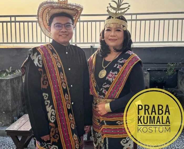 Tempat sewa baju wanita di Kota Malang.