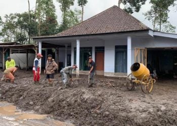 Rumah di Lumajang.
