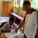 Potret Kegigihan Dedi Hermawan, Guru Ngajar Hanya Satu Murid di Pelosok Malang: Rela Berbagi Kelas Bersekat Triplek 9 Dedi Hermawan.