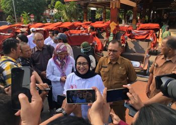 Becak listrik.