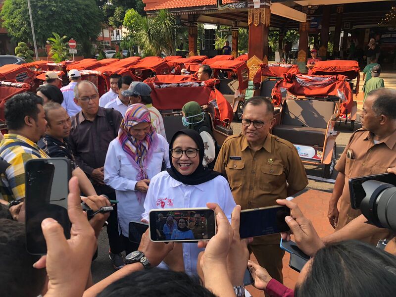 100 Becak Listrik "Presiden Prabowo" Disalurkan untuk Warga Mojokerto 1 Becak listrik.