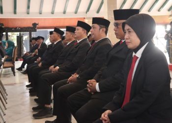 Pejabat tinggi pratama.