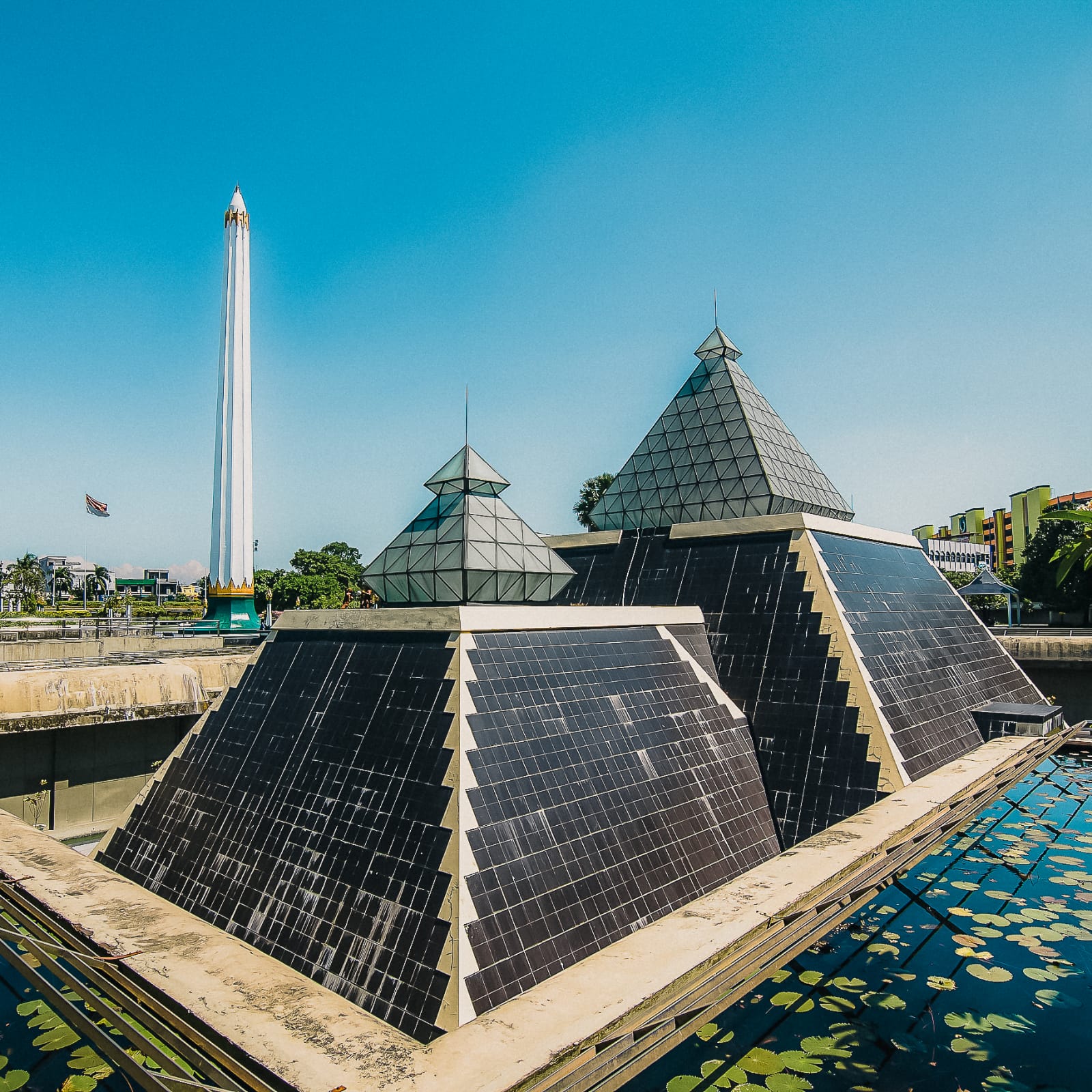 Wisata Surabaya