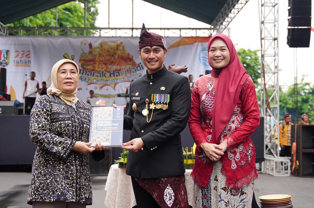 Batik Tulis Tenun Gedog Tuban